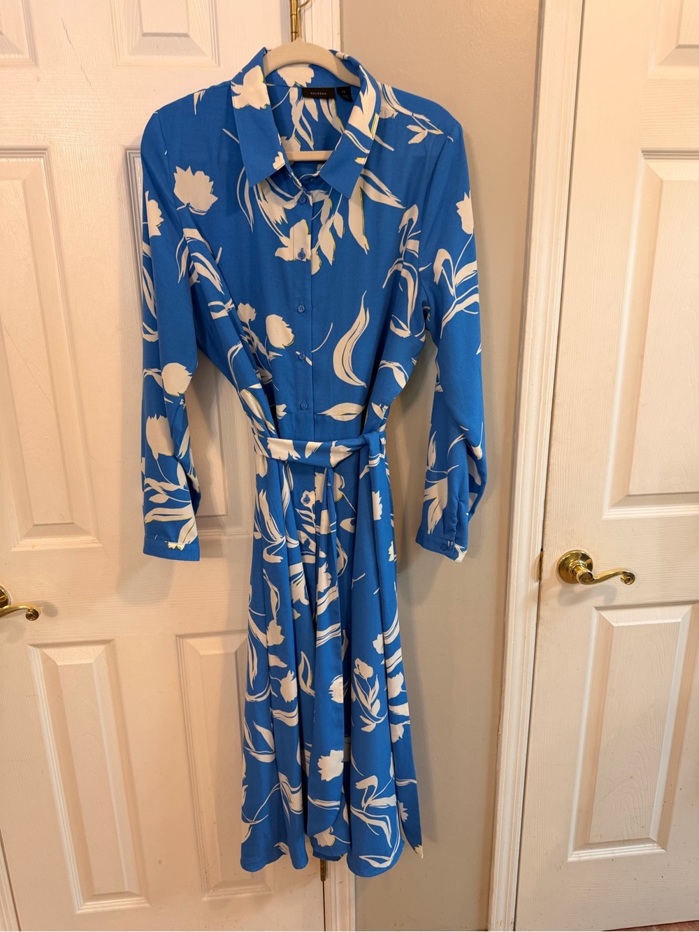 Halogen Blue and White Floral Long Sleeve Shirt Dress